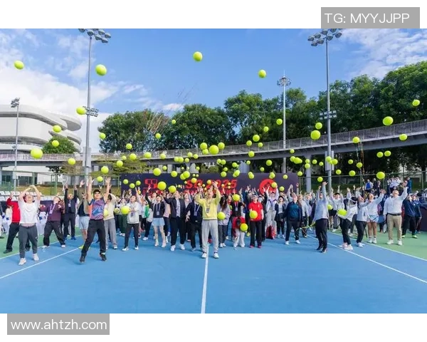 重庆网球队在锦标赛中的团队协作展现出无与伦比的默契与拼搏精神 重庆网球队在锦标赛中的团队协作展现出无与伦比的默契与拼搏精神